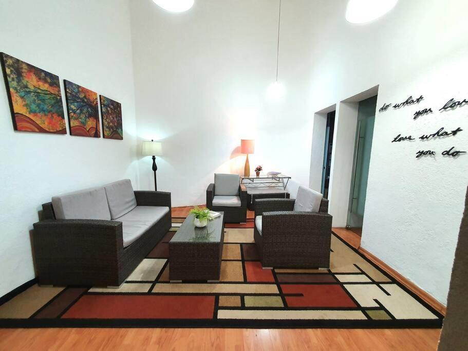 Linda Privada Con Balcon En Polanco